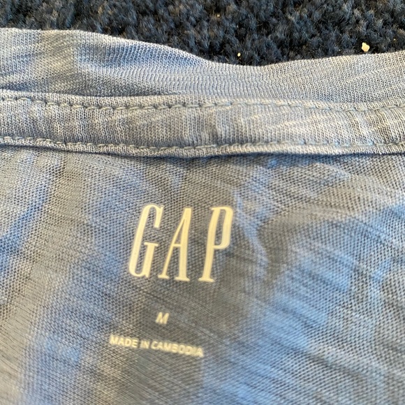 NWT GAP tank - Picture 3 of 5